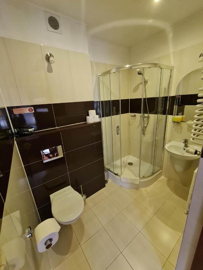 Hotel 365 كيلتشي المظهر الخارجي الصورة